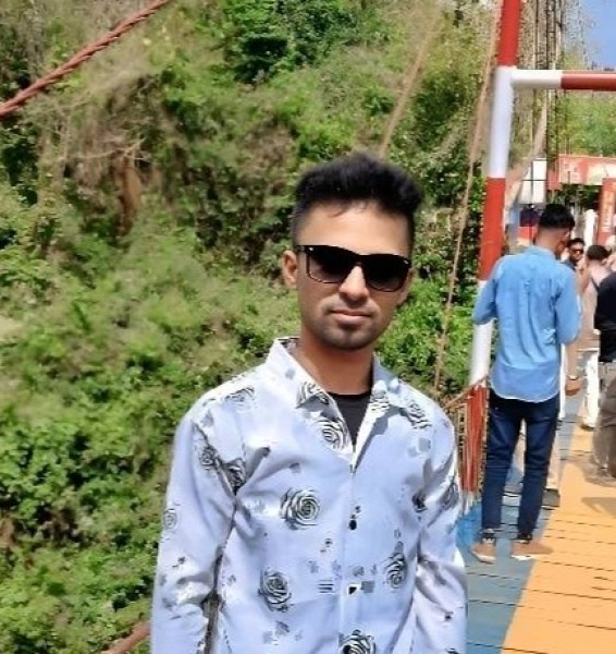 Monowar, 26, Coslada
