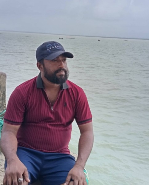 Raz, 28, Bangladesh