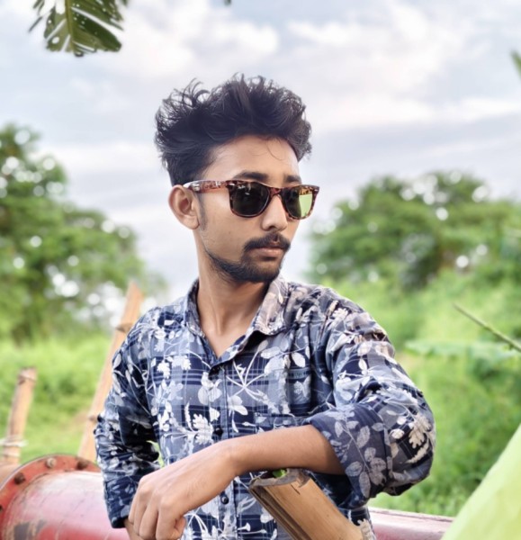 nahid, 23, Bangladesh