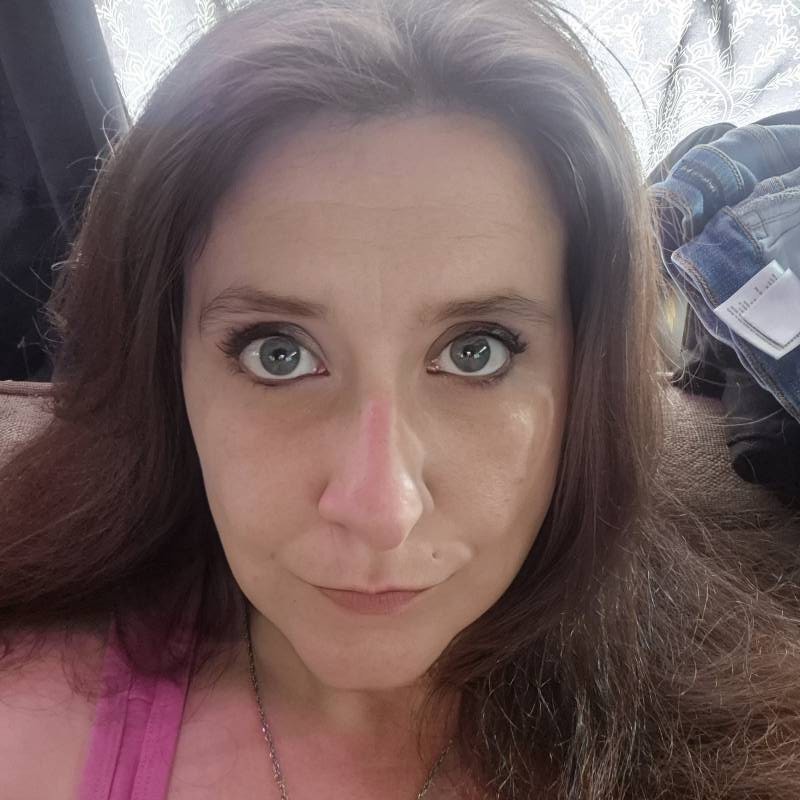 Valerie, 42, La Barca