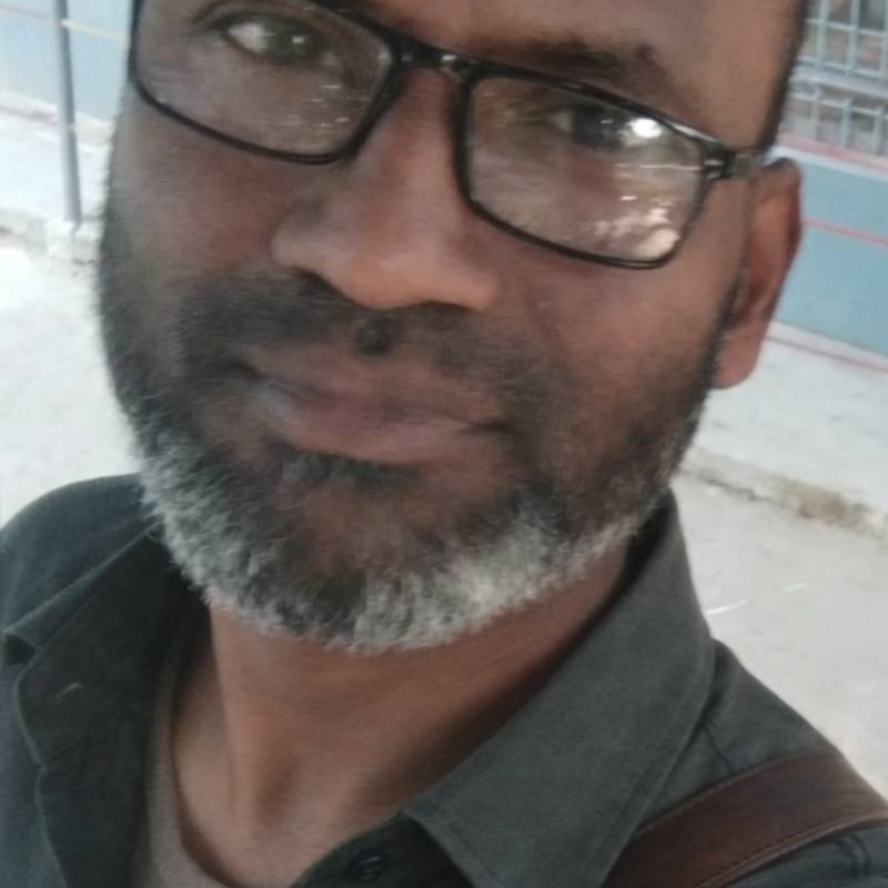 Shamim, 52, U A E