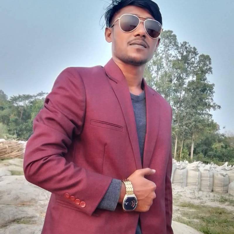 Joy khan, 28, Jalingo