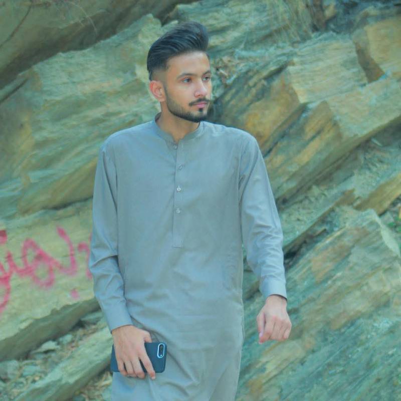 Umarfarooqkhan, 26, Lobnya
