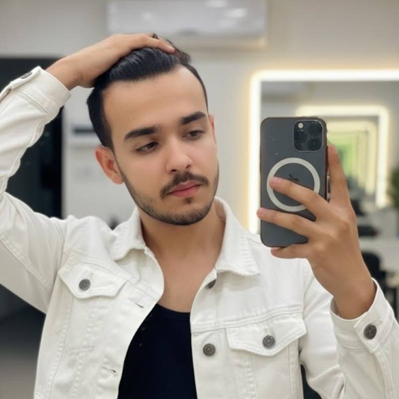 Nabil, 28, Mauritius