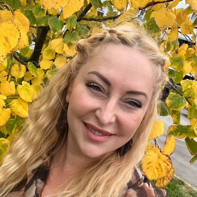 Verna, 43, Vellarivalli
