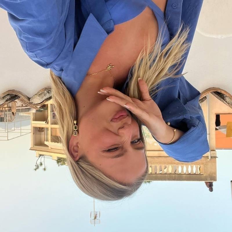 Arianna, 37, United States