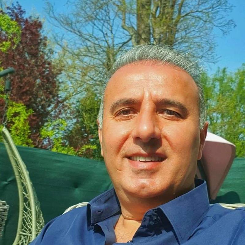Leon, 50, Ouagadougou