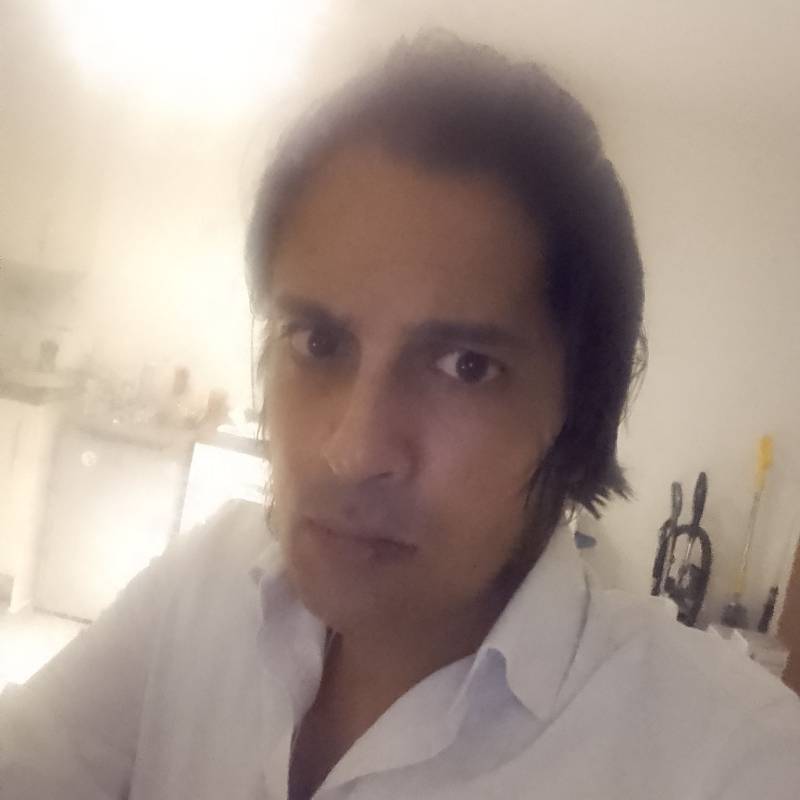 Aziz, 42, Australia