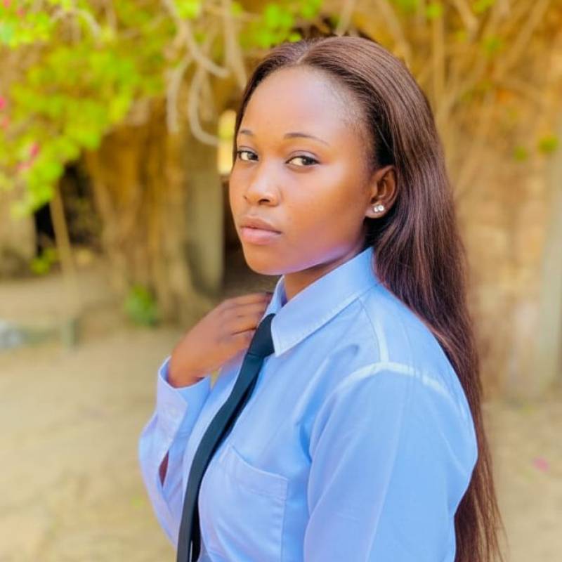 Bernadette, 20, Niihama