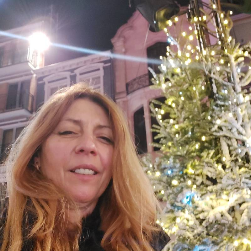 Bo, 41, Iharana
