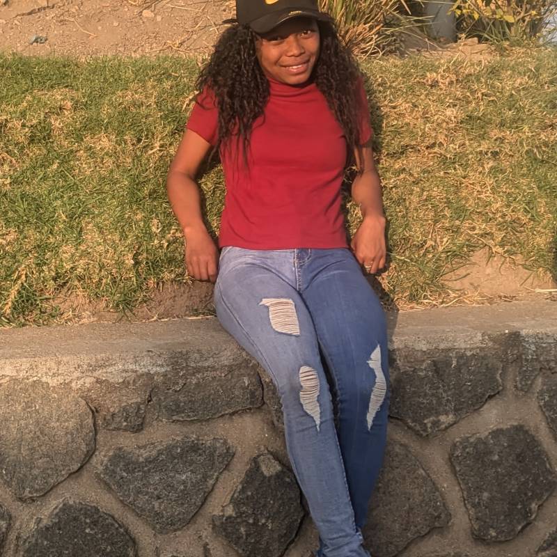 Stella, 27, Marilo
