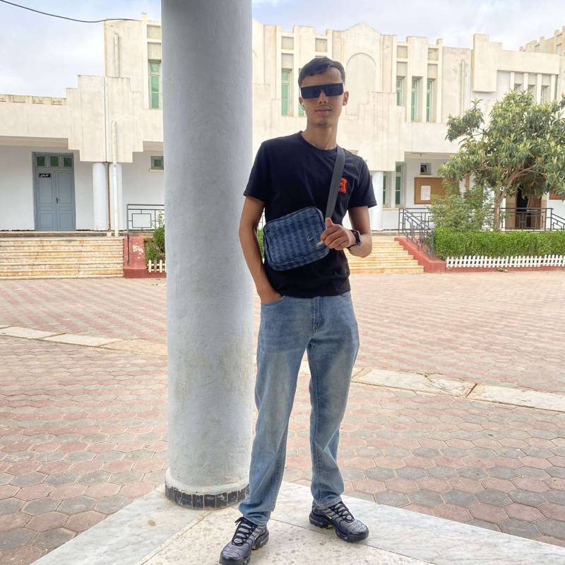 Daniel, 18, Chebba