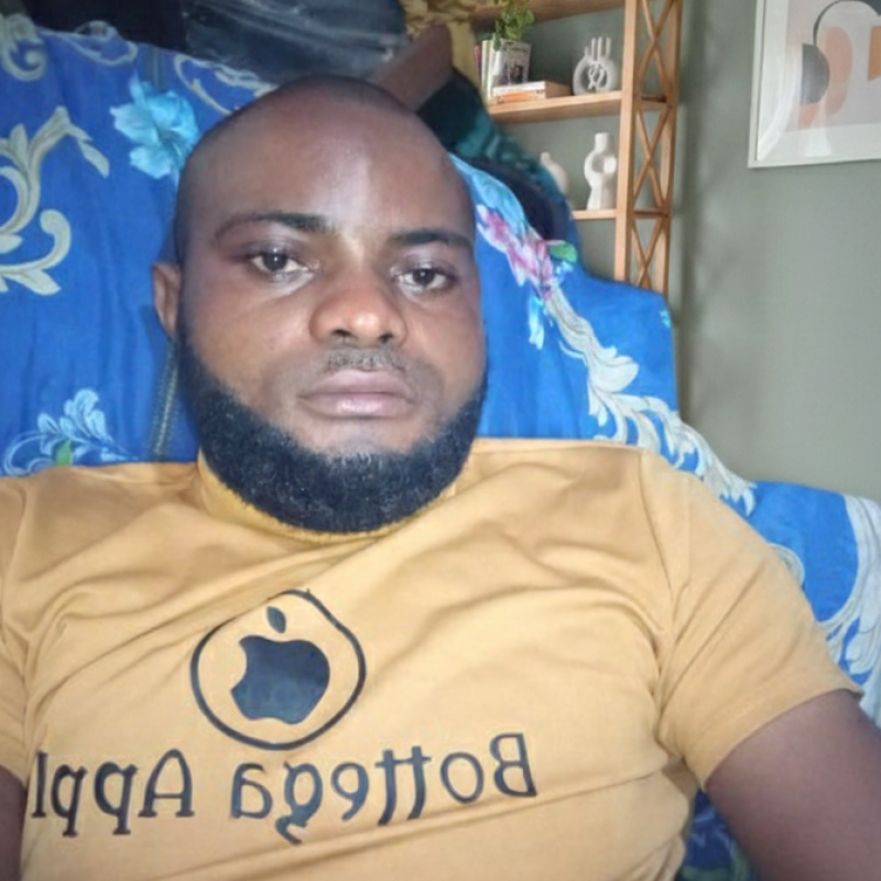 Friday, 33, Steha