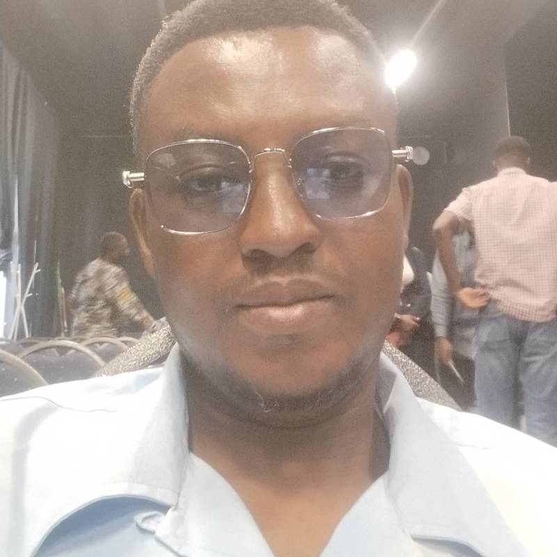 Edwin Apraku, 42, Spain