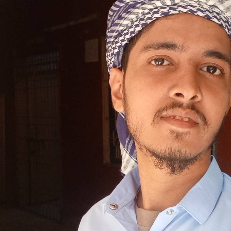 Azi, 22, North Darkota
