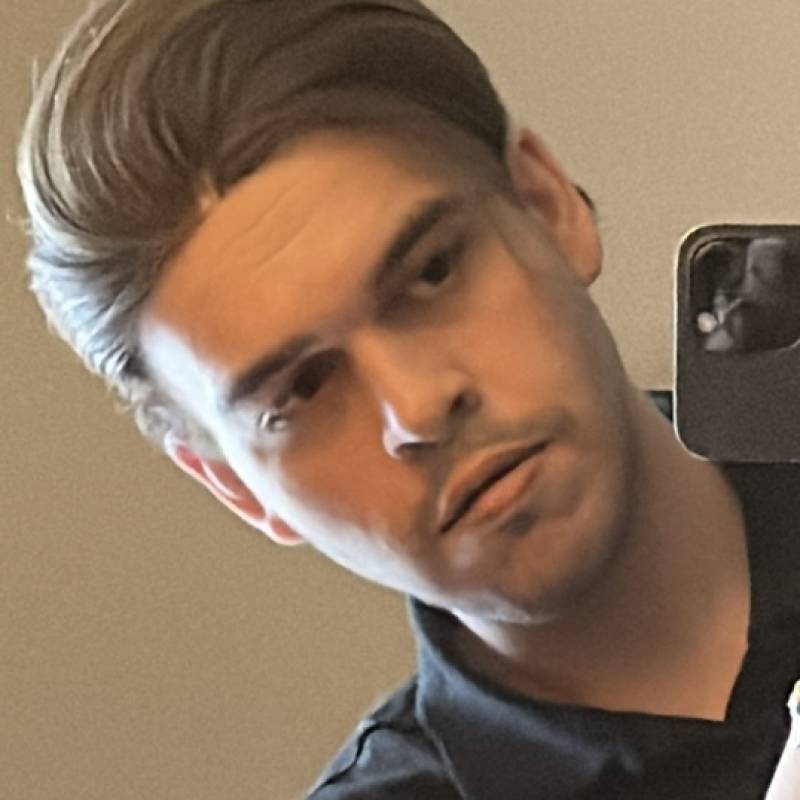 Elyas, 40, Willmar