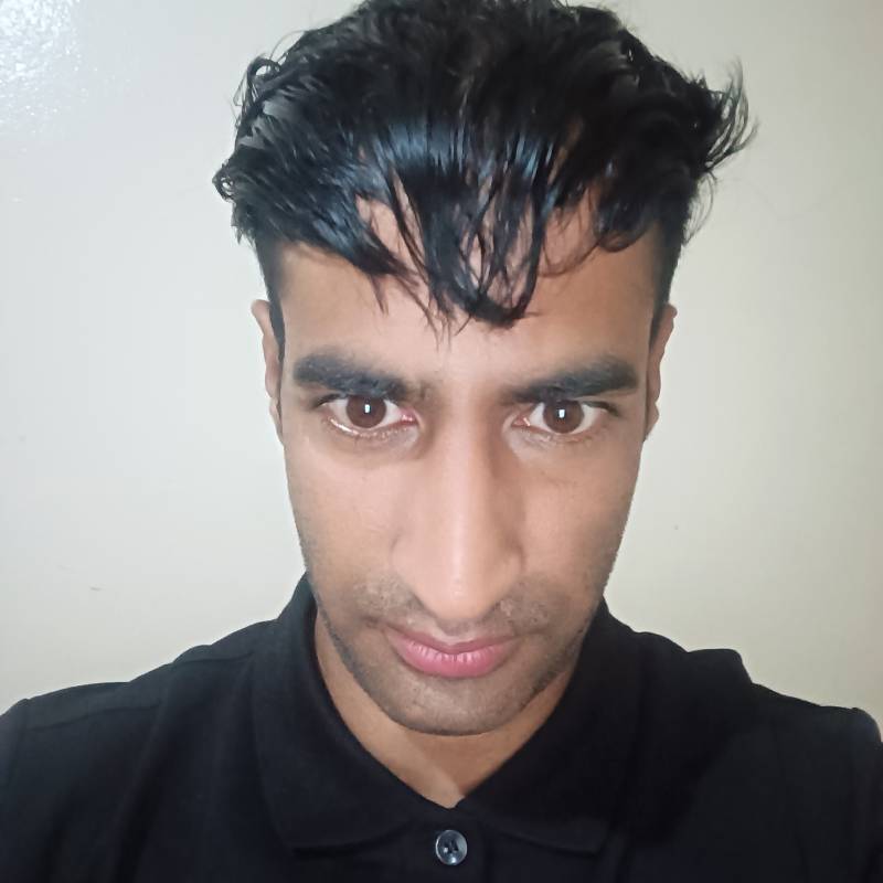 Mohamed, 27, Nieuwvennep