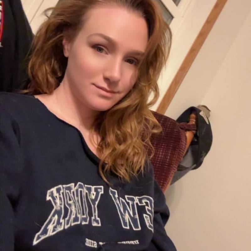 Victoria, 36, Aghbala