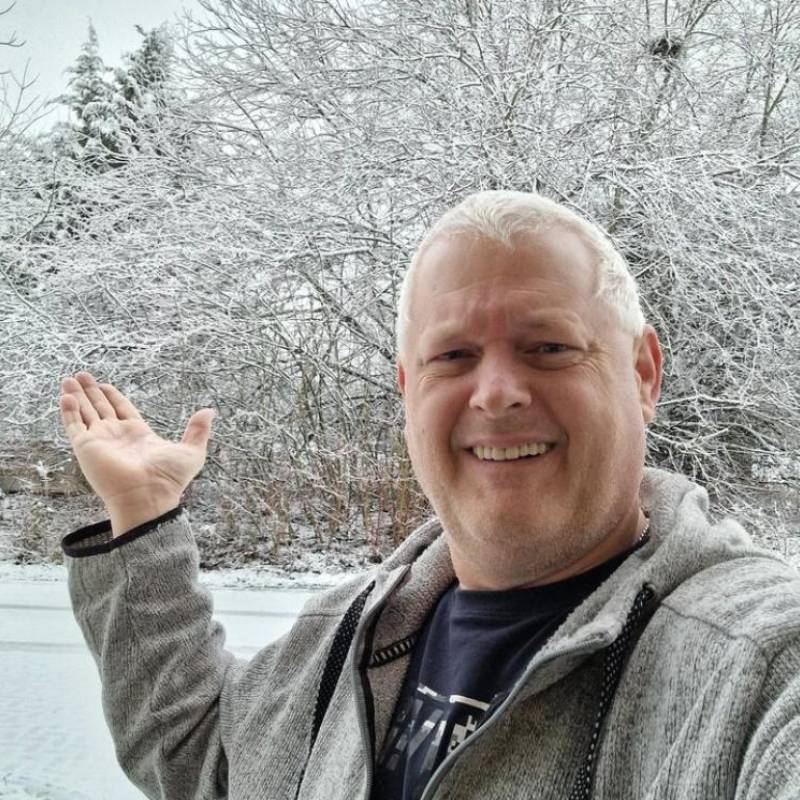 Mike, 64, Brentwood