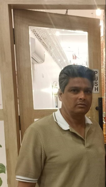 Mohammed, 55, Dauis