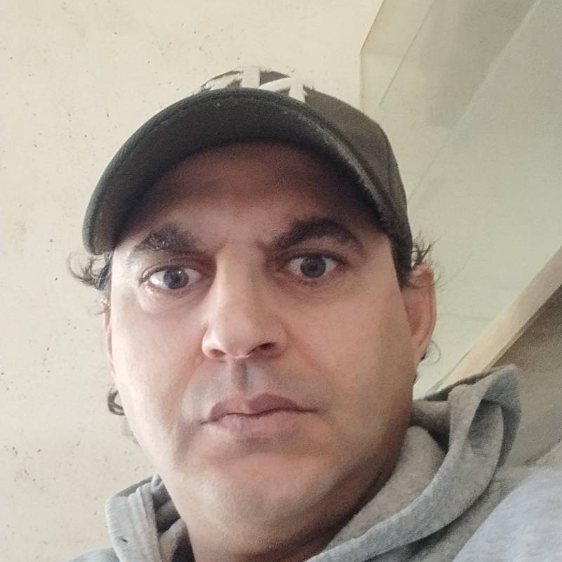 Elmekki, 48, Baiasprie