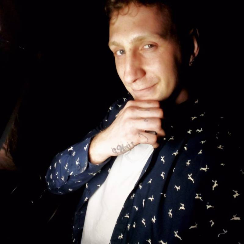 Badass, 32, Fetesti
