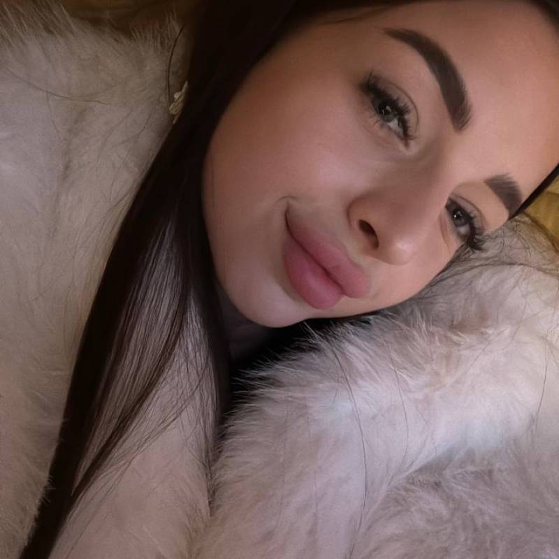 Daria, 26, Belfast