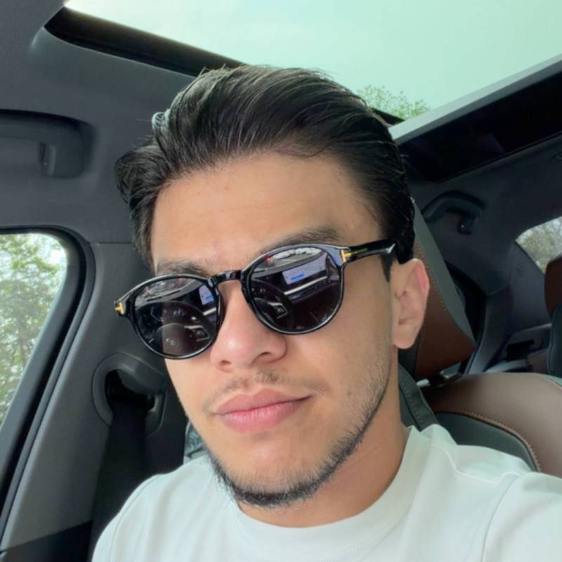 Hojiakbar, 26, Algeria