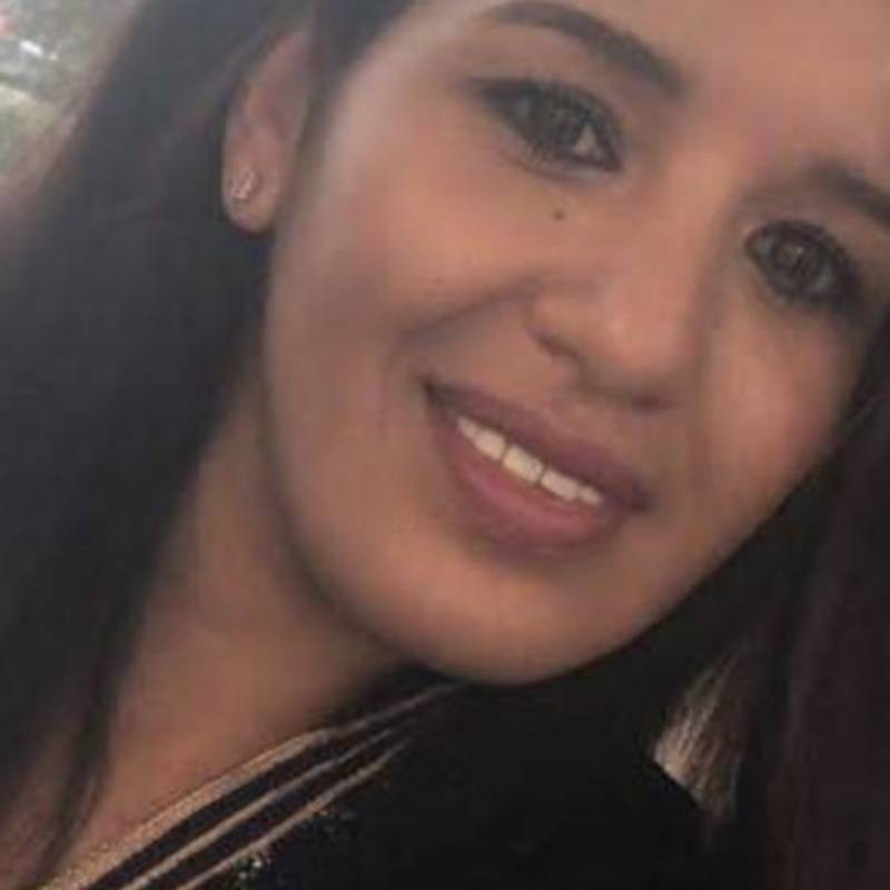 Yas, 42, Cristais