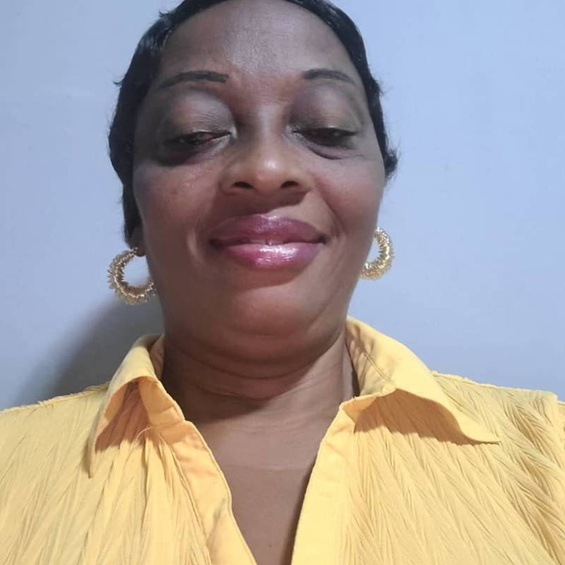 Judith, 48, Molave