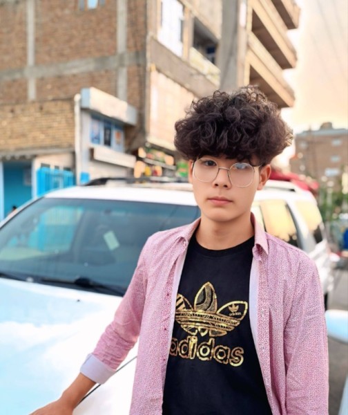 Nawid, 19, Millbrook