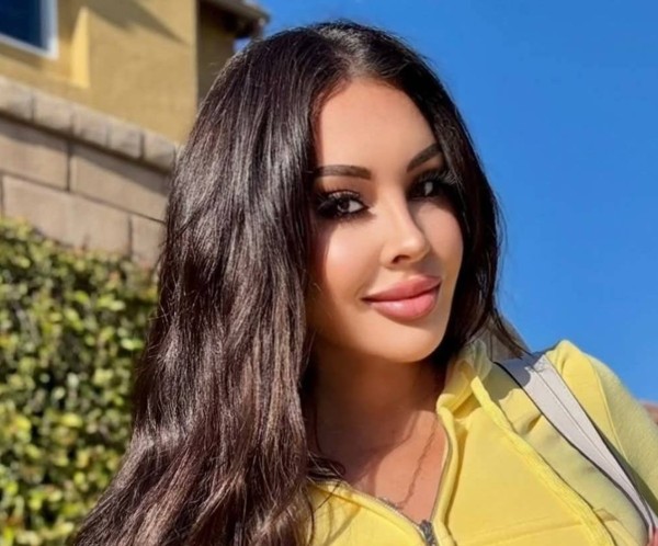 Marta Hubbs, 40, Amarpur