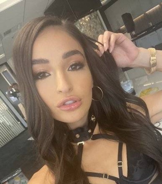 Serena, 31, Adams