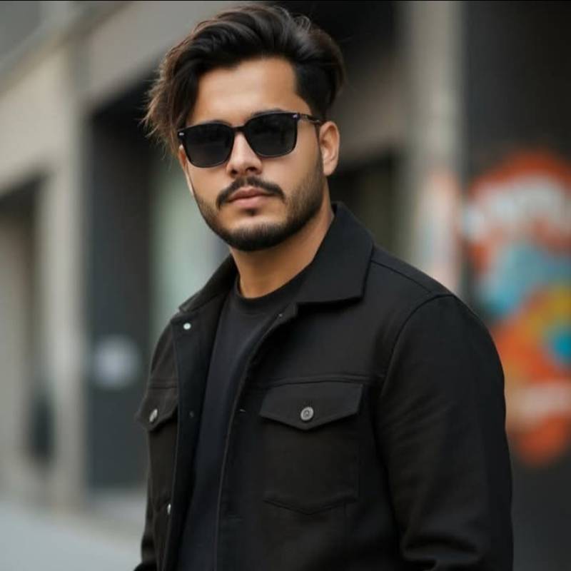 Umar, 26, Valasa