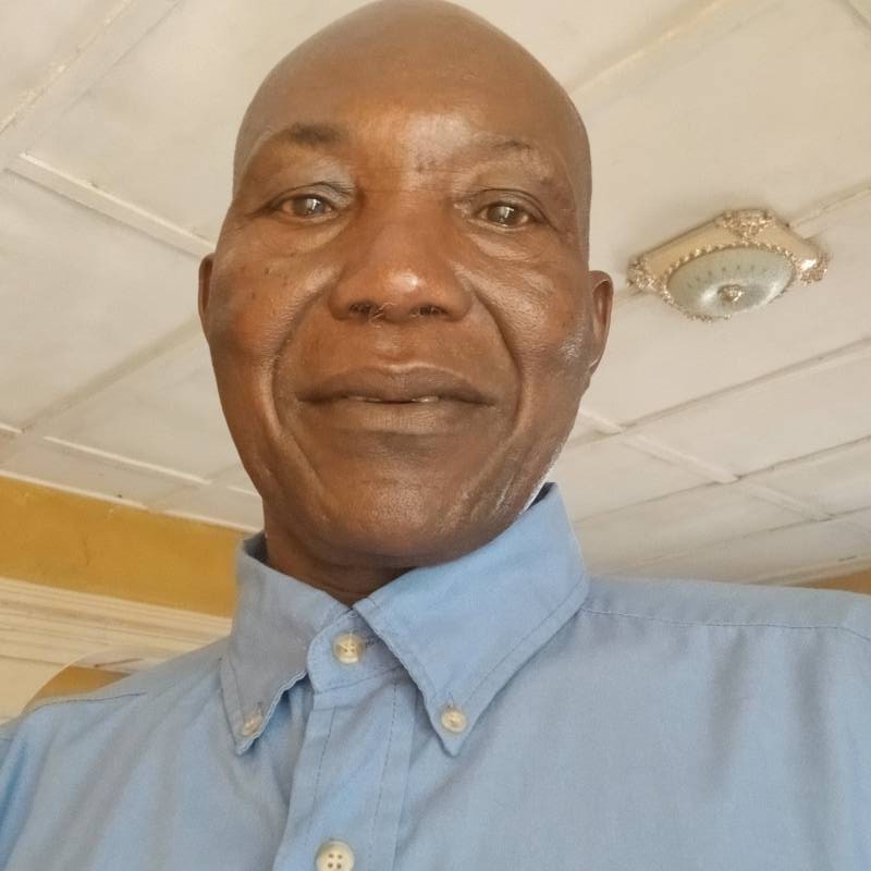 Francis, 69, Pasawar