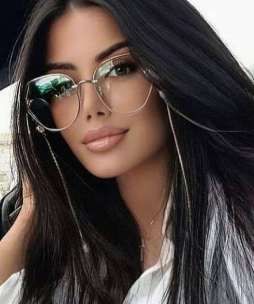 kim, 31, Oman