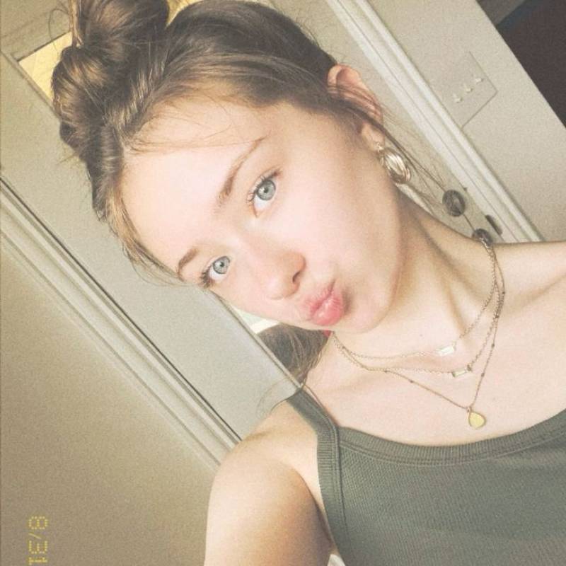 Lily, 29, Olen