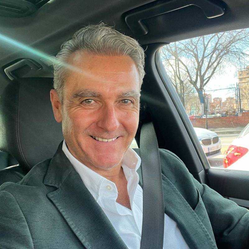 Robert, 59, Narayongong