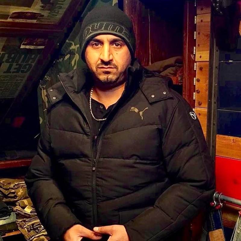 Alexander, 55, Shamsa
