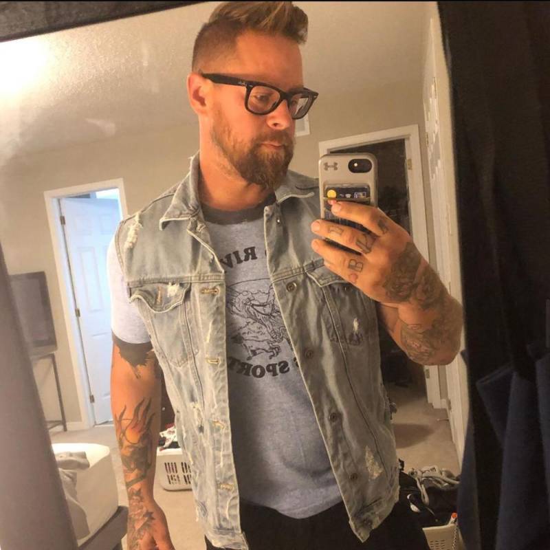 Mr B, 44, Narippatta