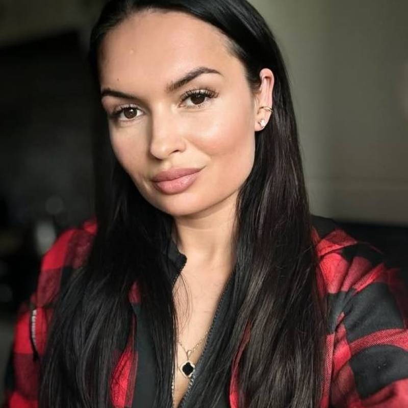 yulia, 39, Hatonuevo