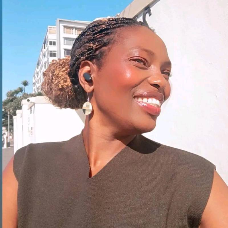 Luci, 26, Paris