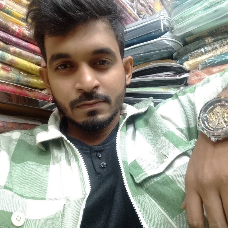 Ariyan, 28, Lavello