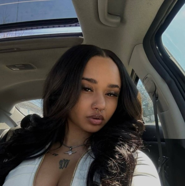 Camila, 23, zurich