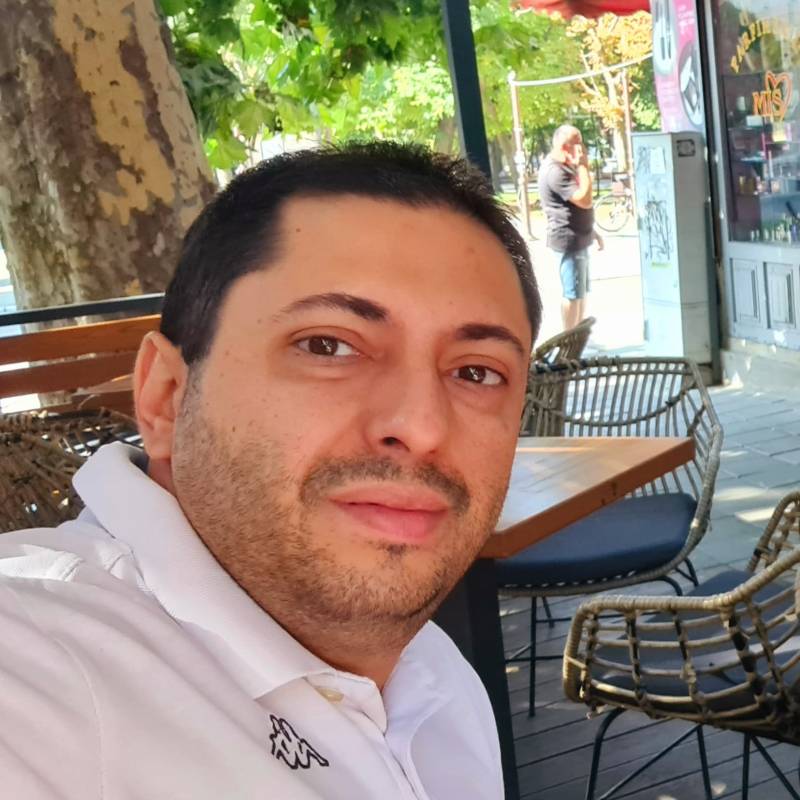 Vladimir, 59, Alexandria