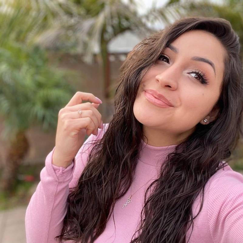 Jenny Hernandez, 34, Dhaka badda