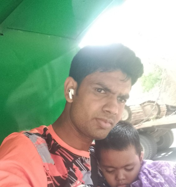 Yeashin, 26, Ban Patong
