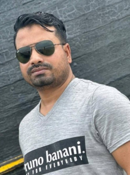 Md masud sheikh, 40, Spoltore