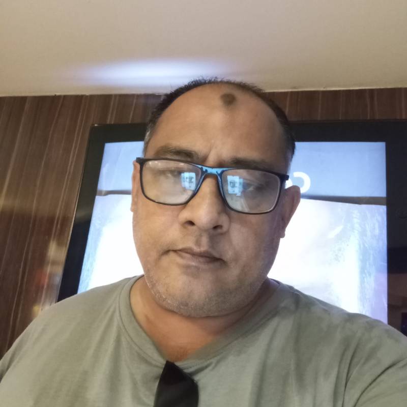 Shuvo, 46, Dumanjog