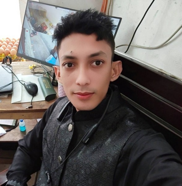 Arif, 29, Richmond